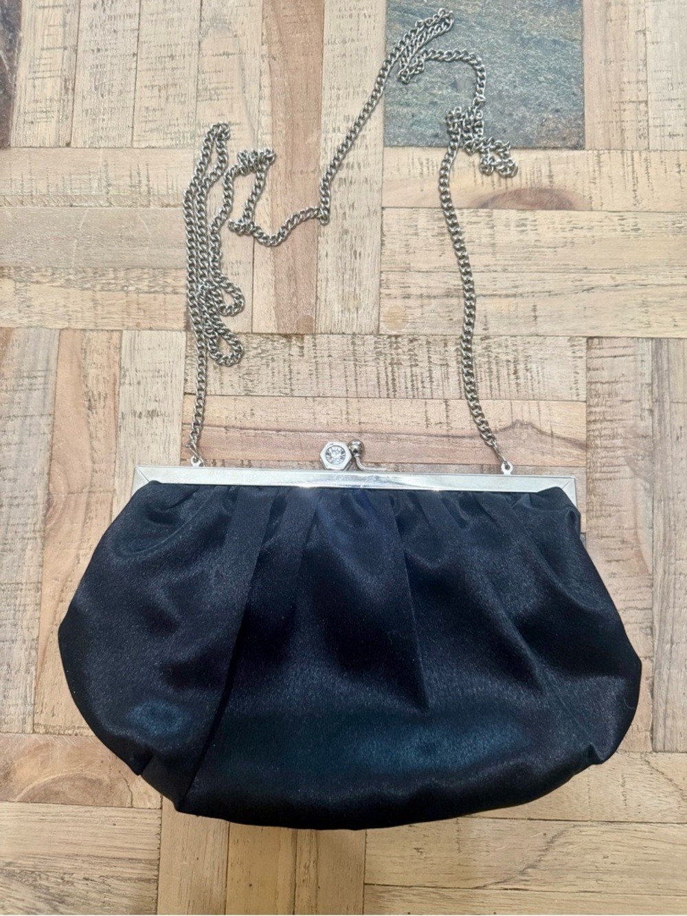 EUC Santi Vintage-Style Ruched Satin Clutch – Formal Black Evening Bag